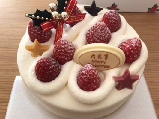 六花亭のクリスマスケーキ「生クリーム15cm」